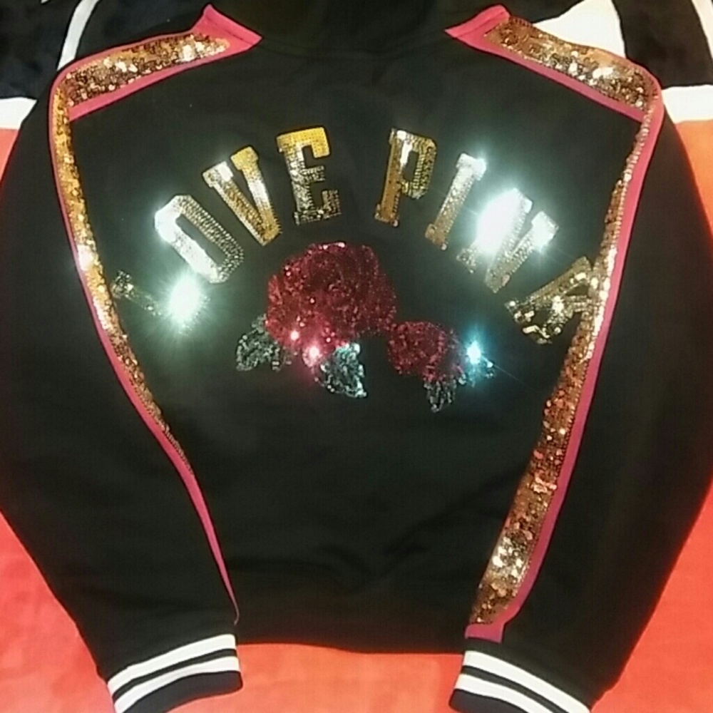 🎀SOLD! ON Ⓜ🎀NEW VHTF! VS PINK ROSE BLING HOODIE